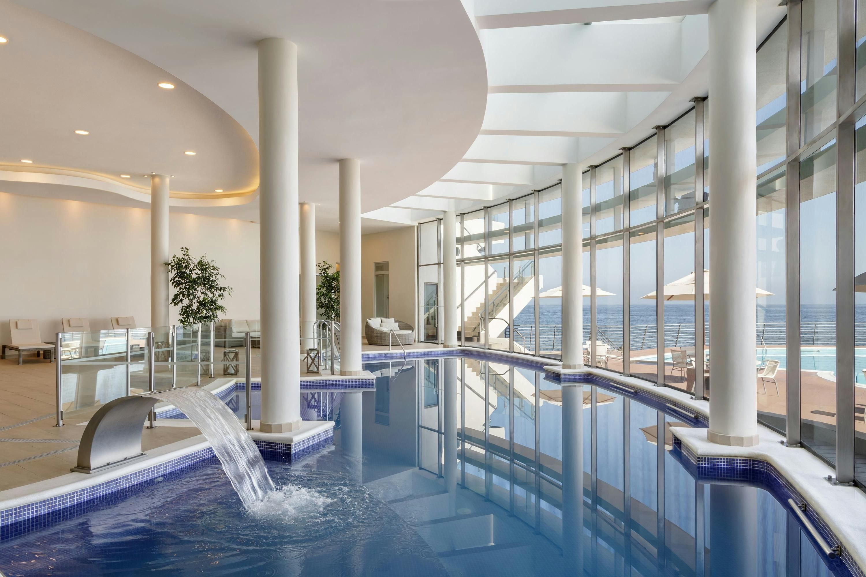 בריכה תמונה