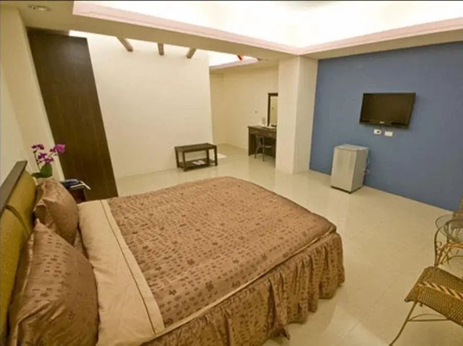 אחר