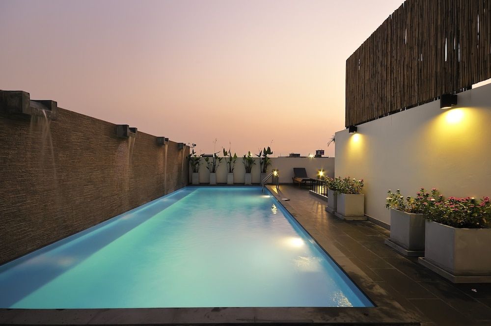 בריכה תמונה