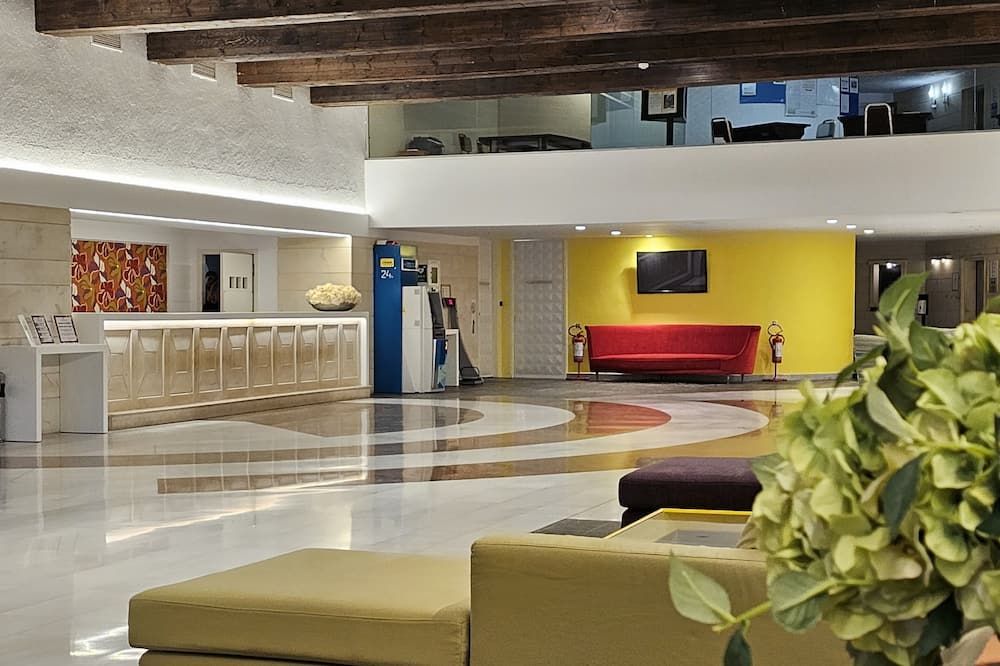 לובי