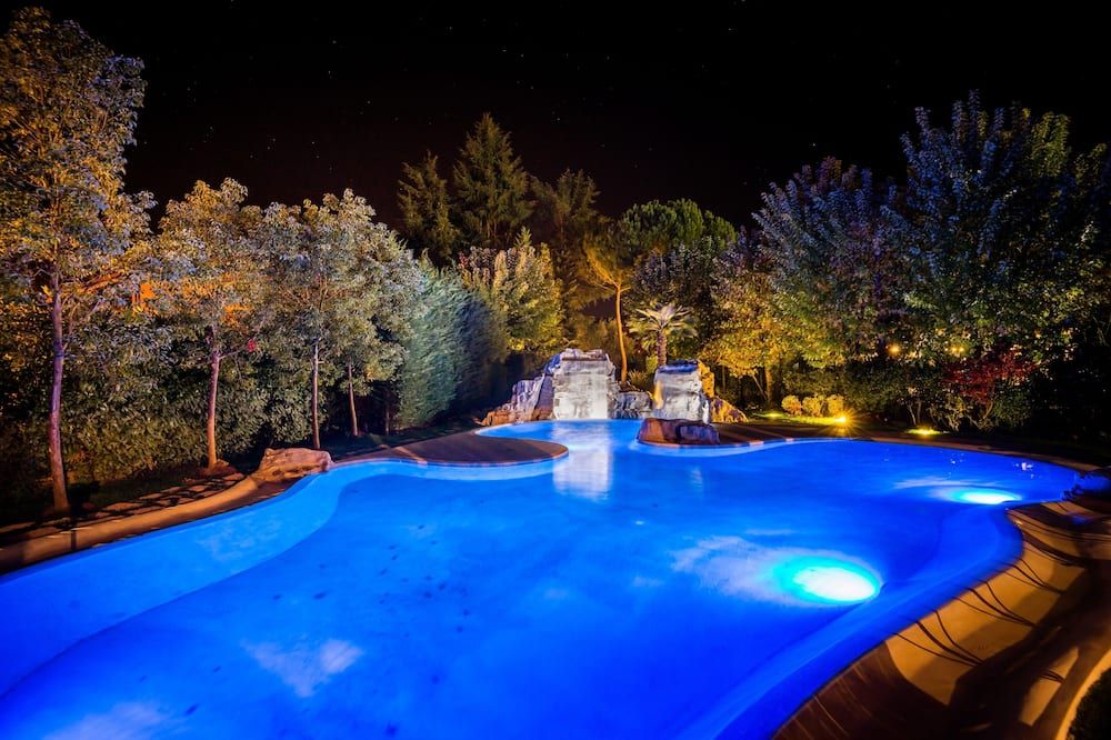 בריכה תמונה