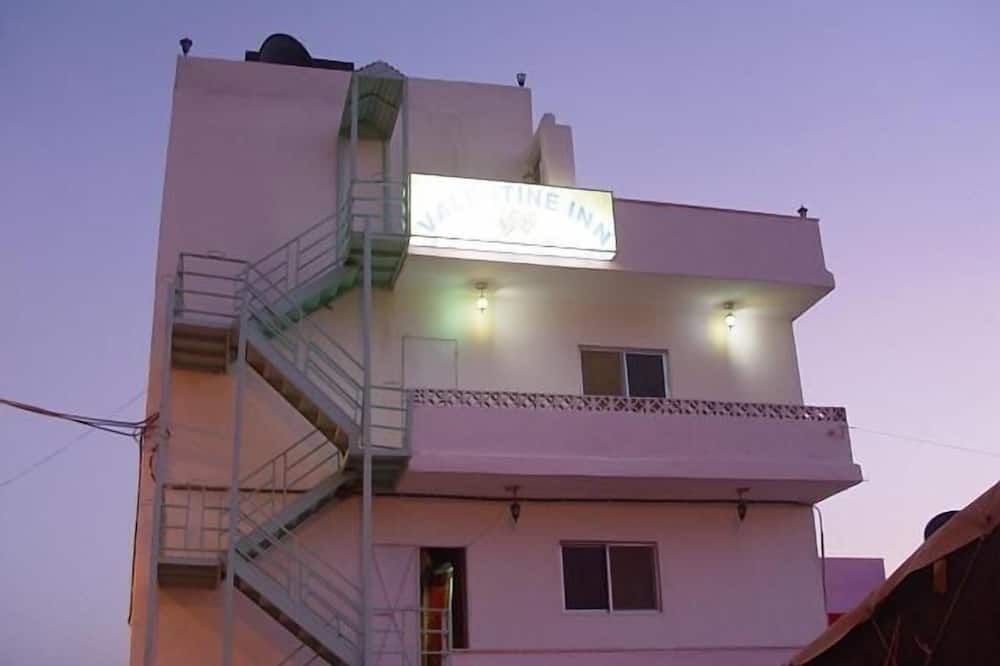 אחר