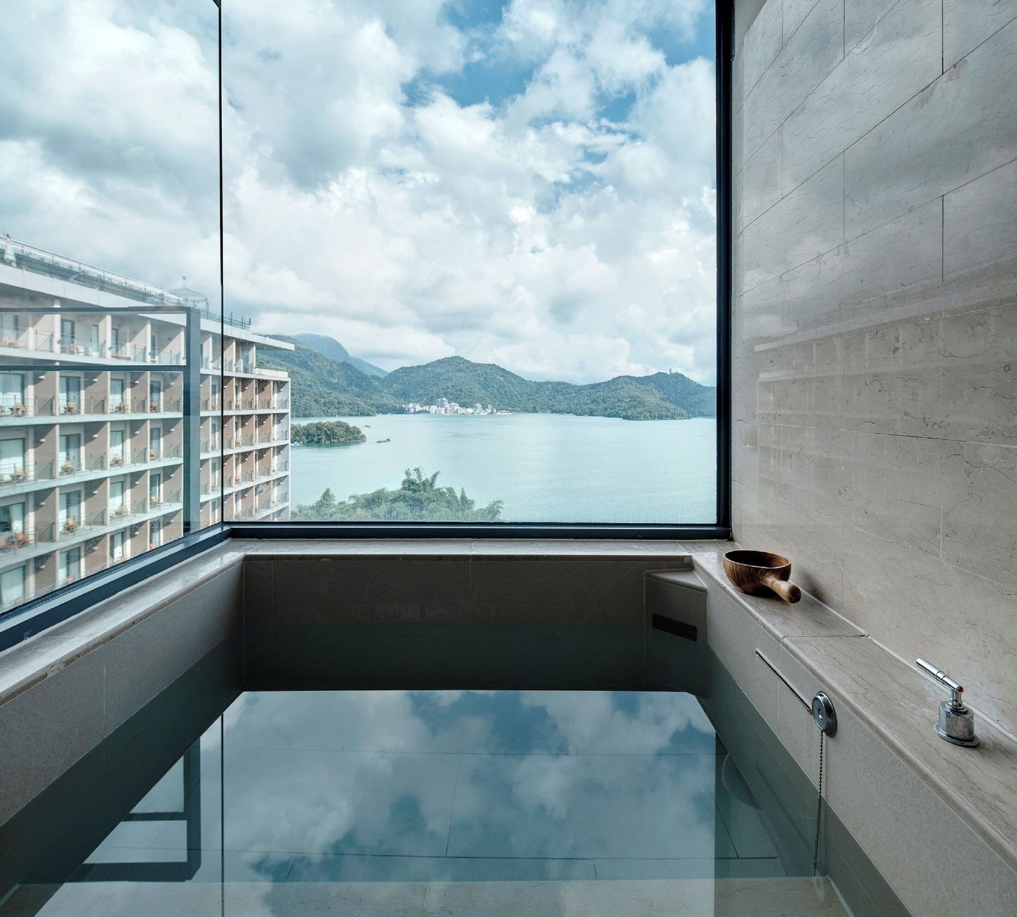 אחר