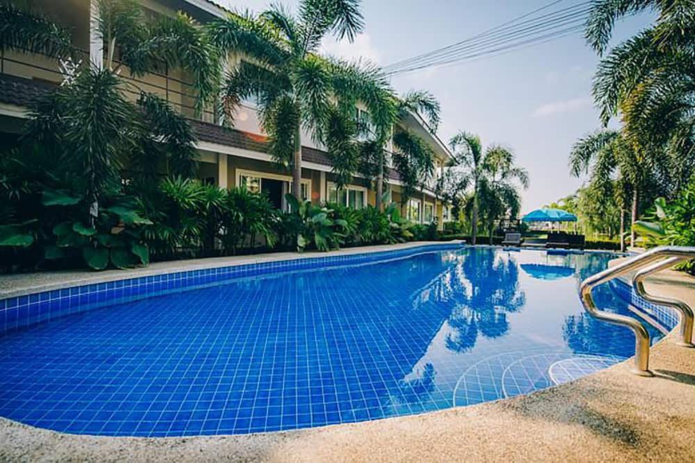 בריכה תמונה