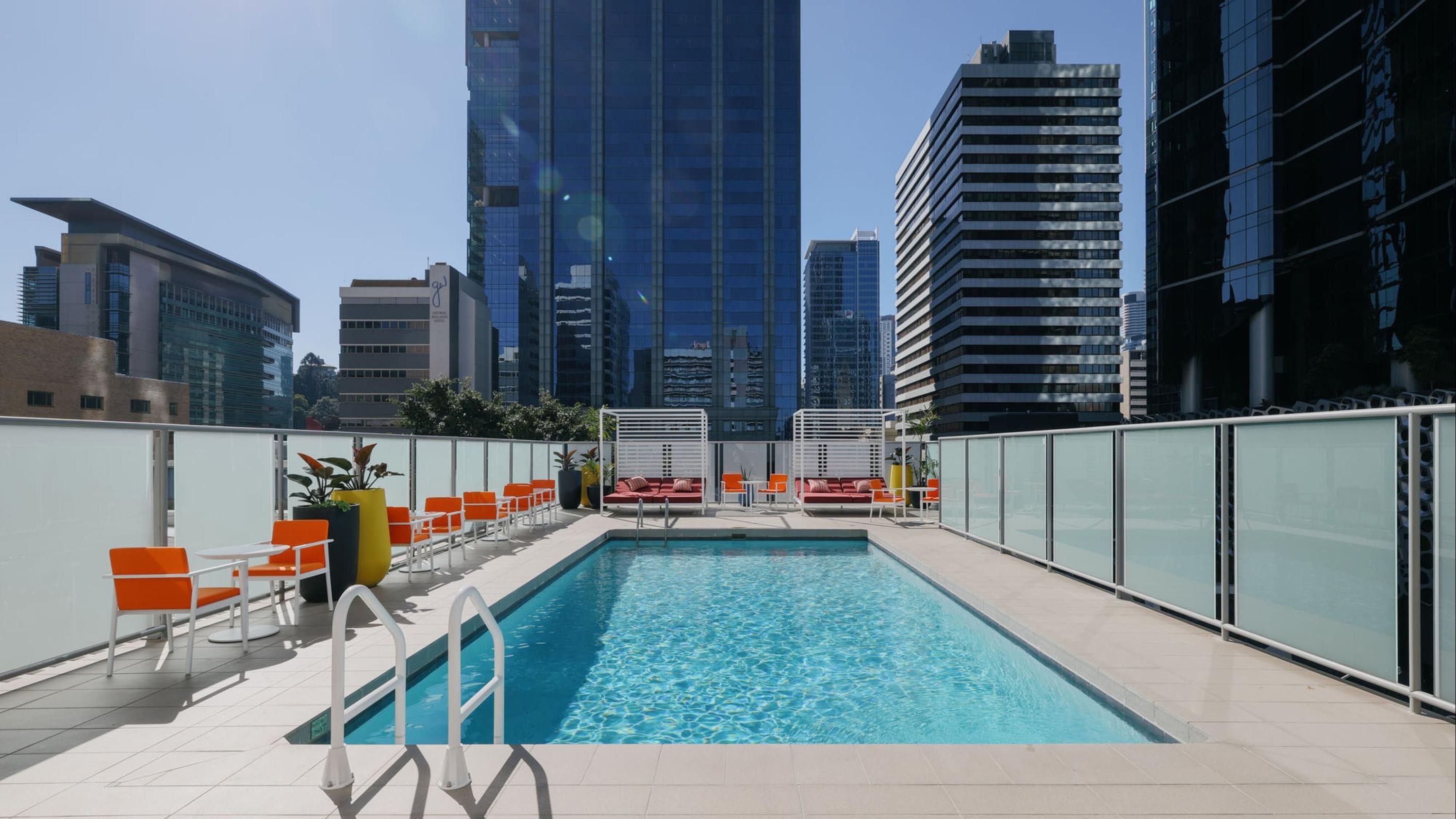 בריכה תמונה