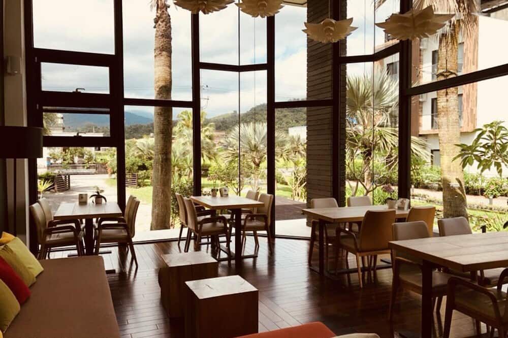 מסעדה תמונה