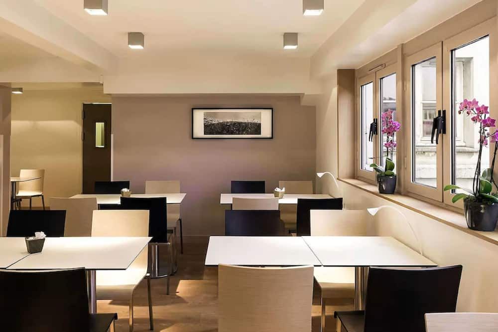 מסעדה תמונה