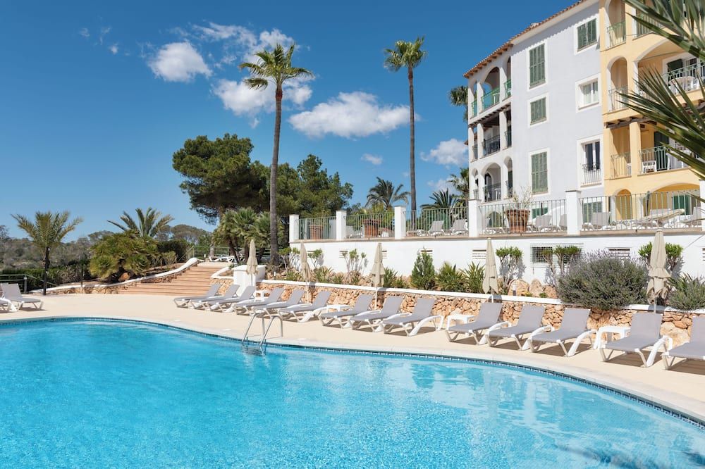 בריכה תמונה