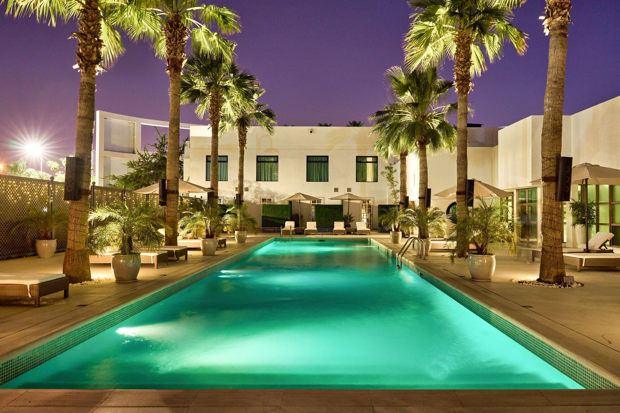 בריכה תמונה