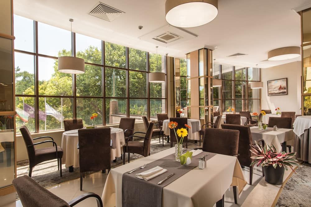 מסעדה תמונה