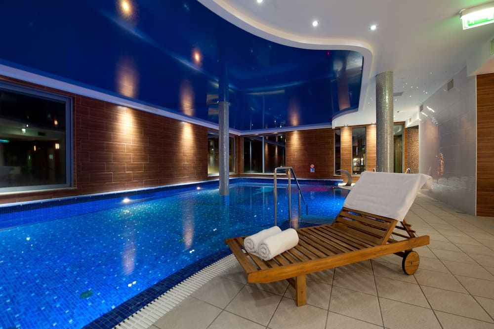 בריכה תמונה