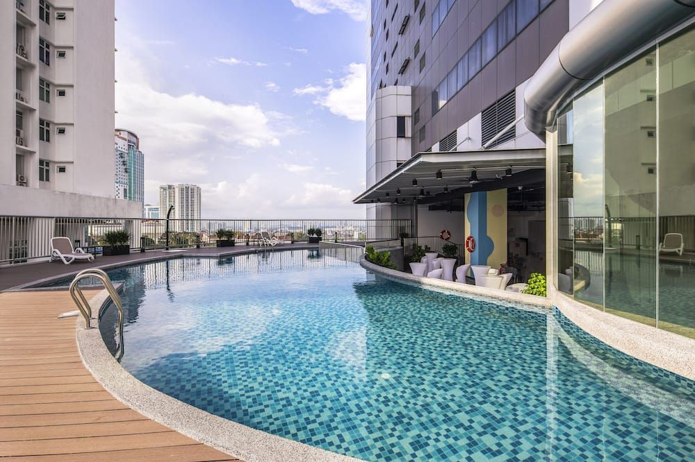 בריכה תמונה