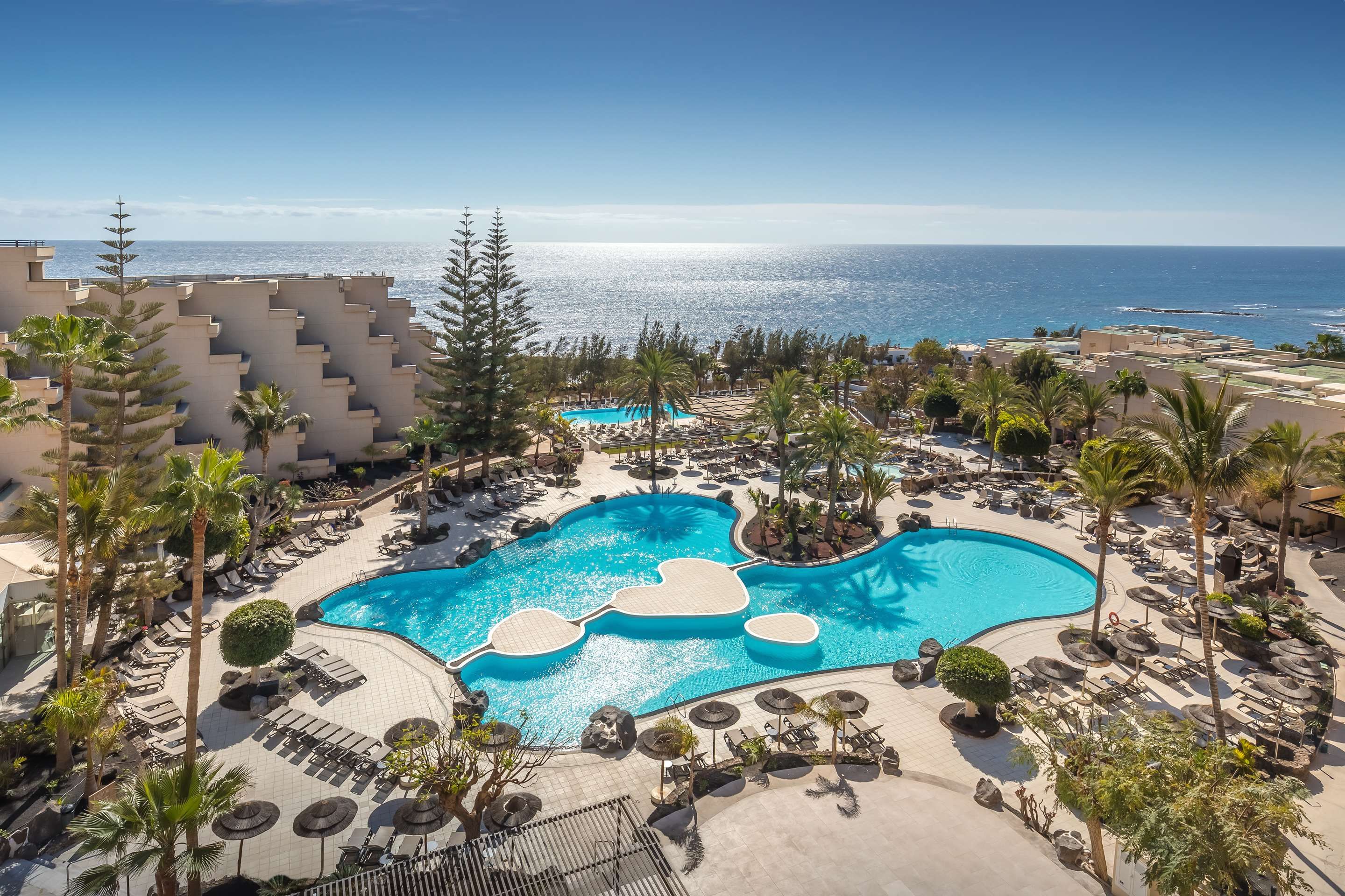 בריכה תמונה