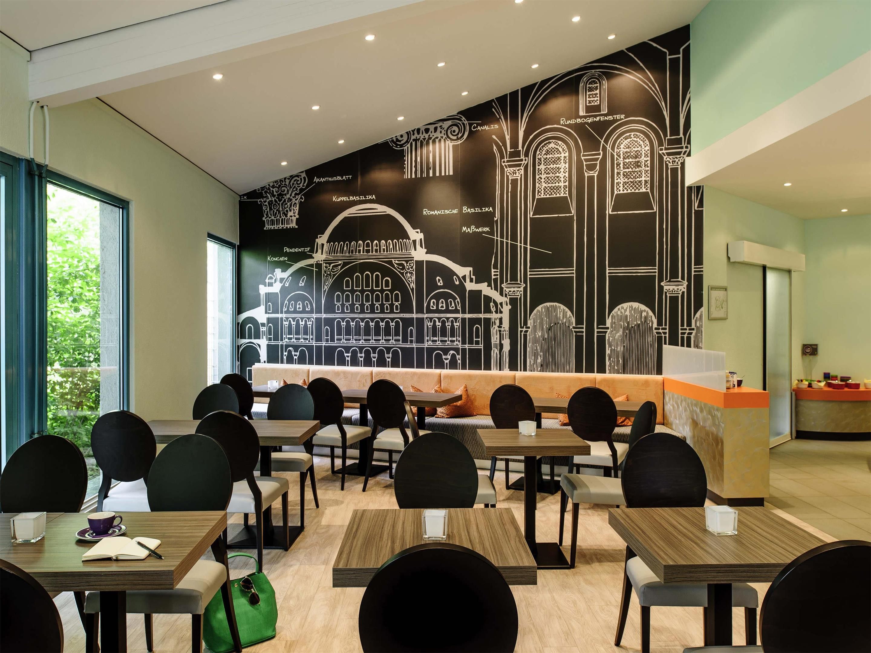 מסעדה תמונה