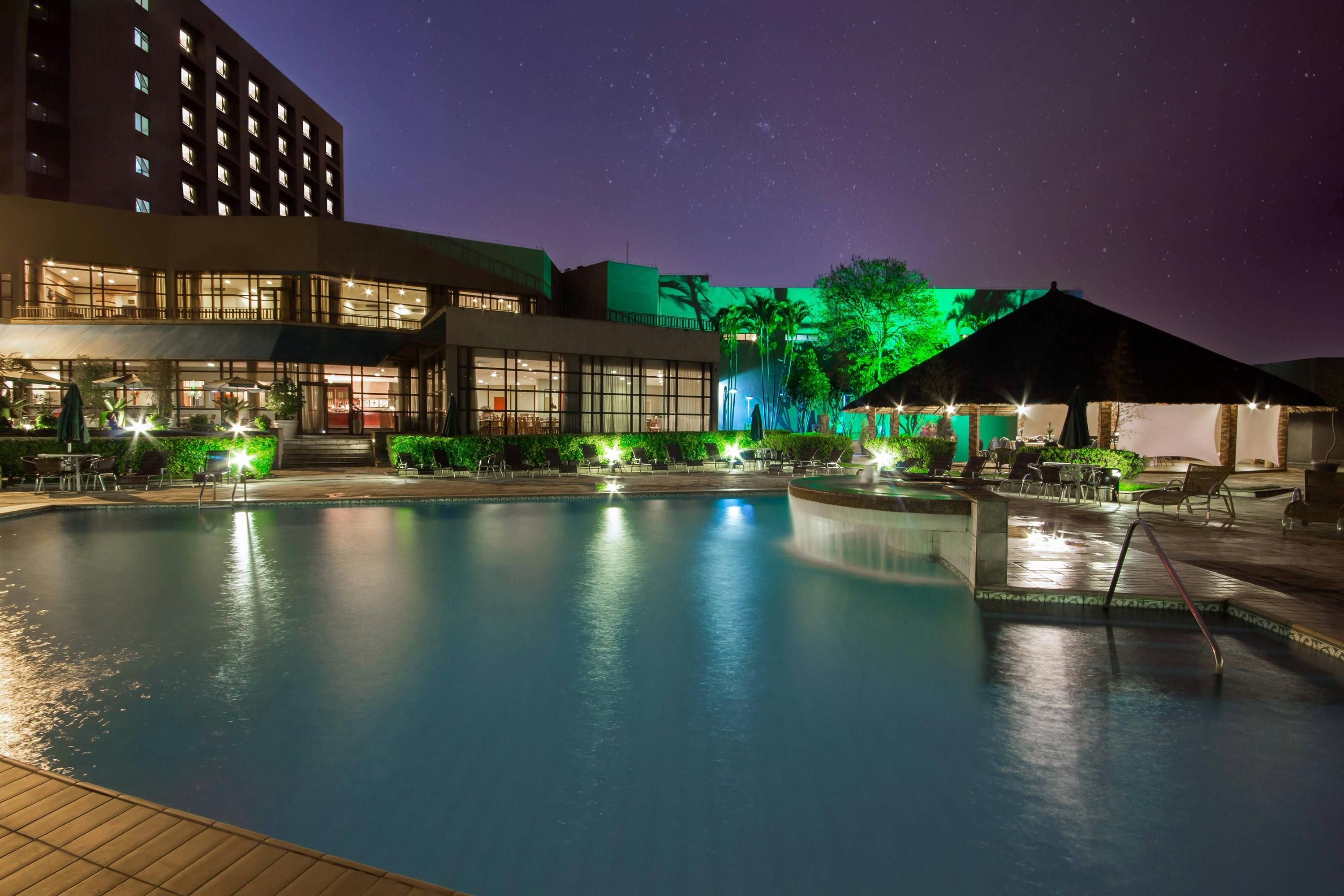 בריכה תמונה