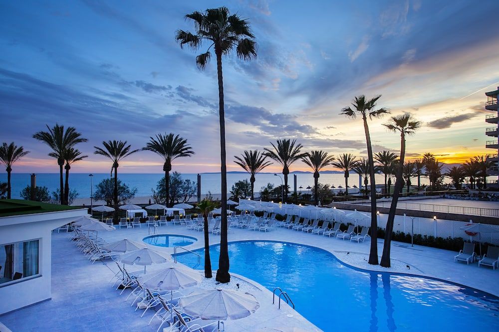 בריכה תמונה