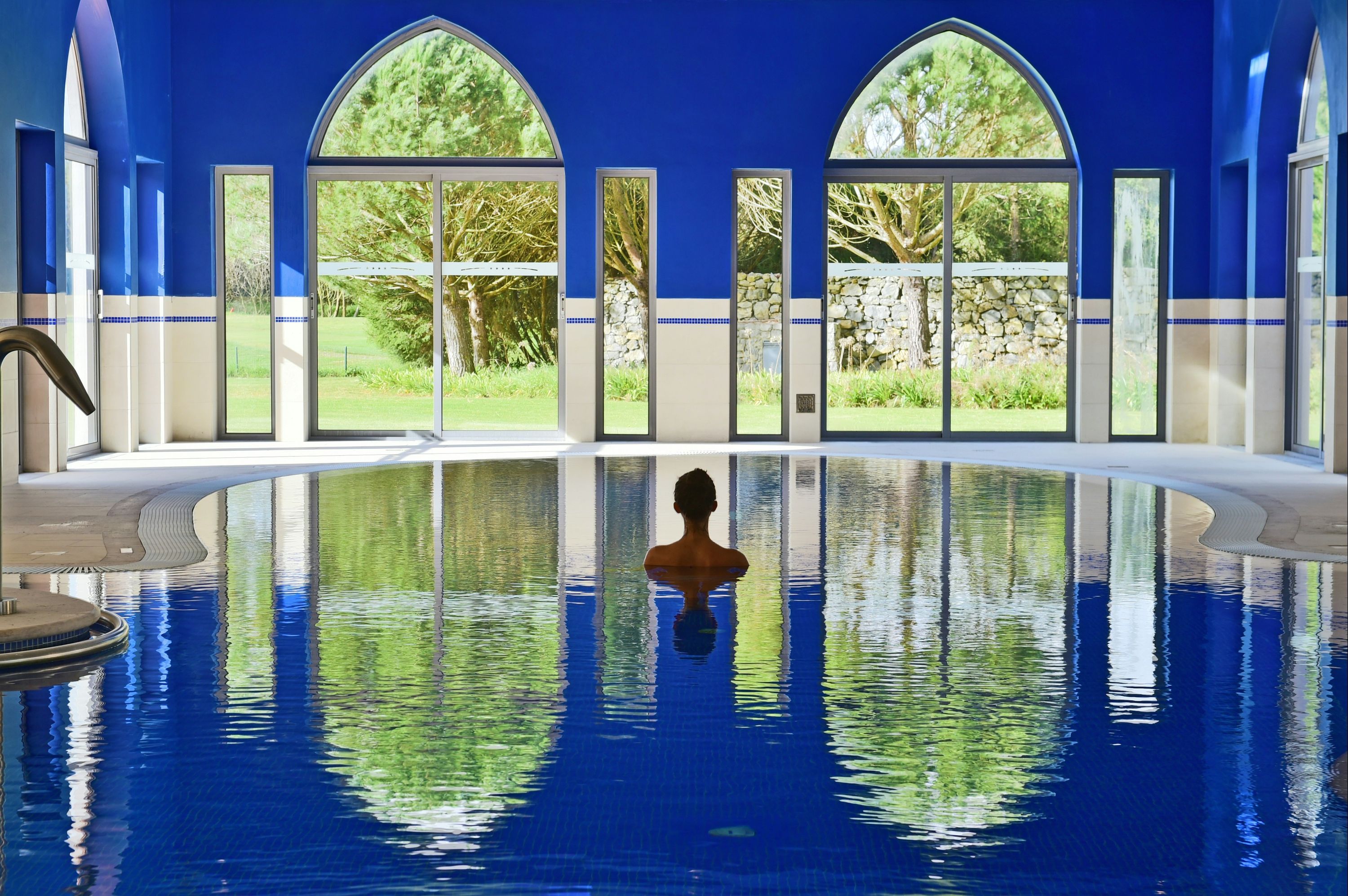 בריכה תמונה