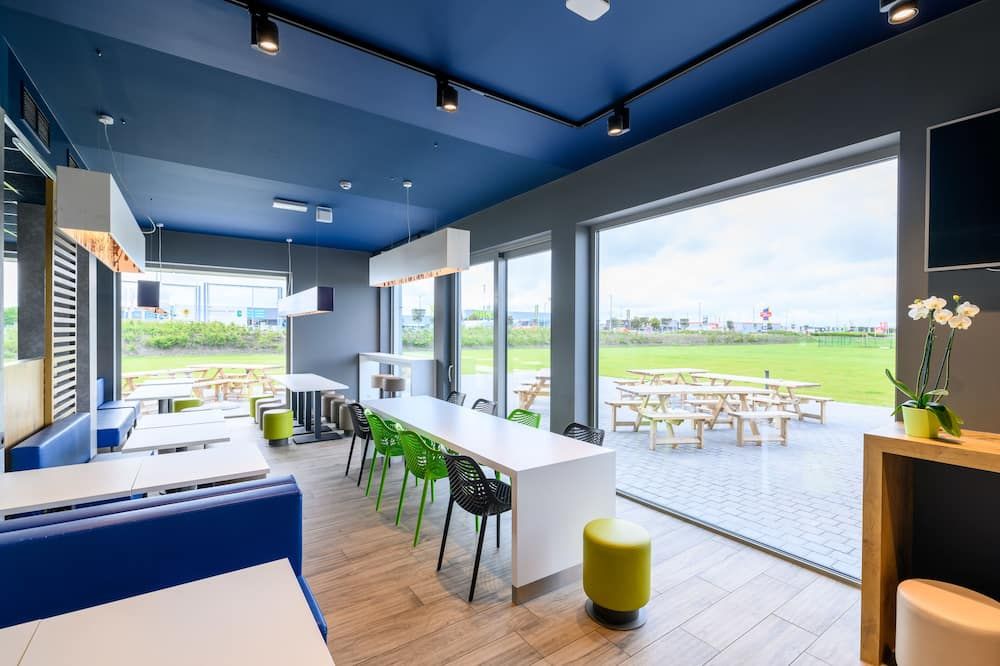 מסעדה תמונה