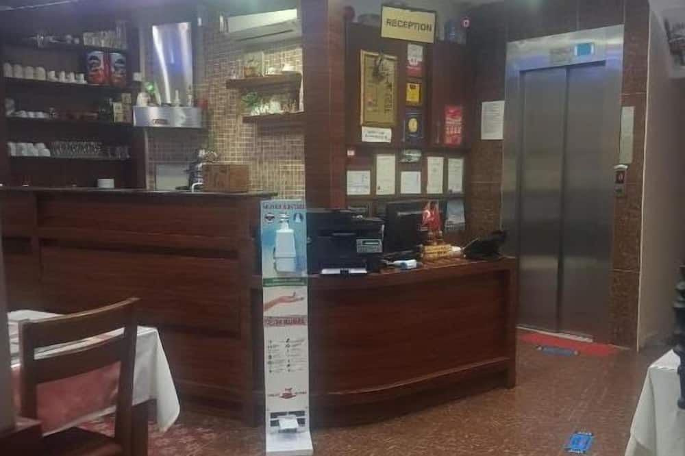 דלפק קבלה