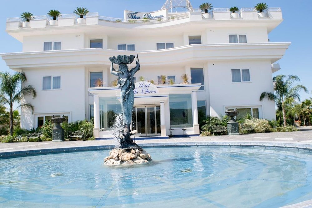 בריכה תמונה