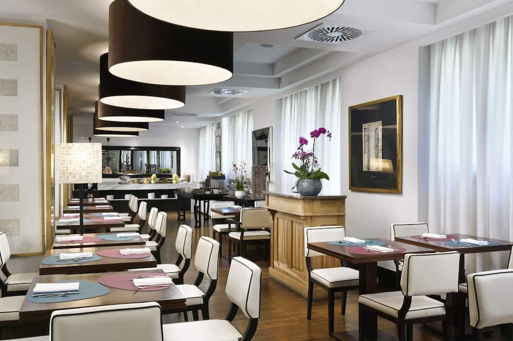 מסעדה תמונה