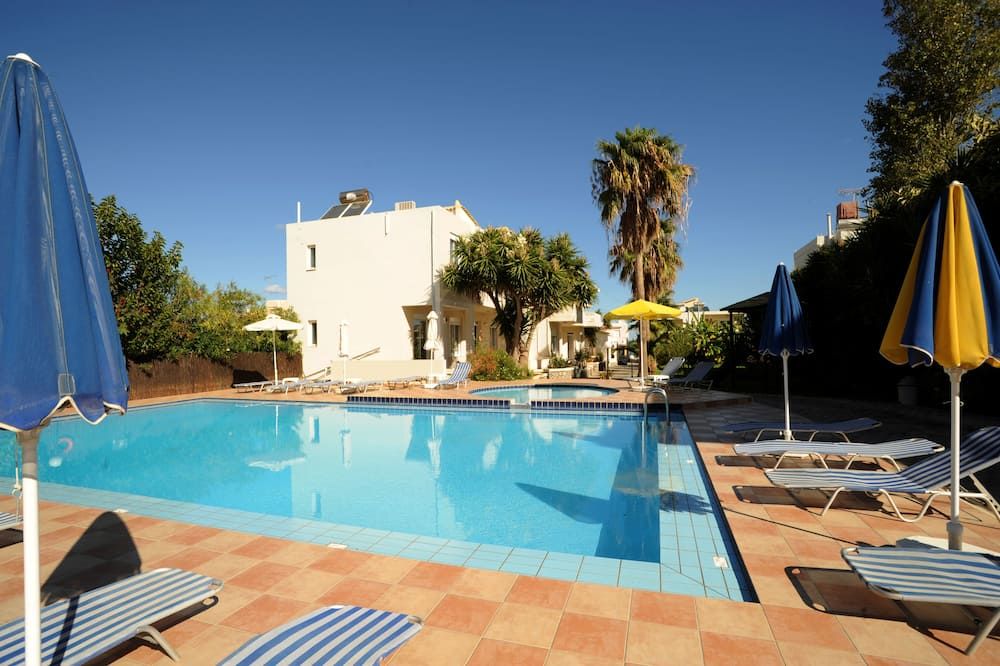 בריכה תמונה