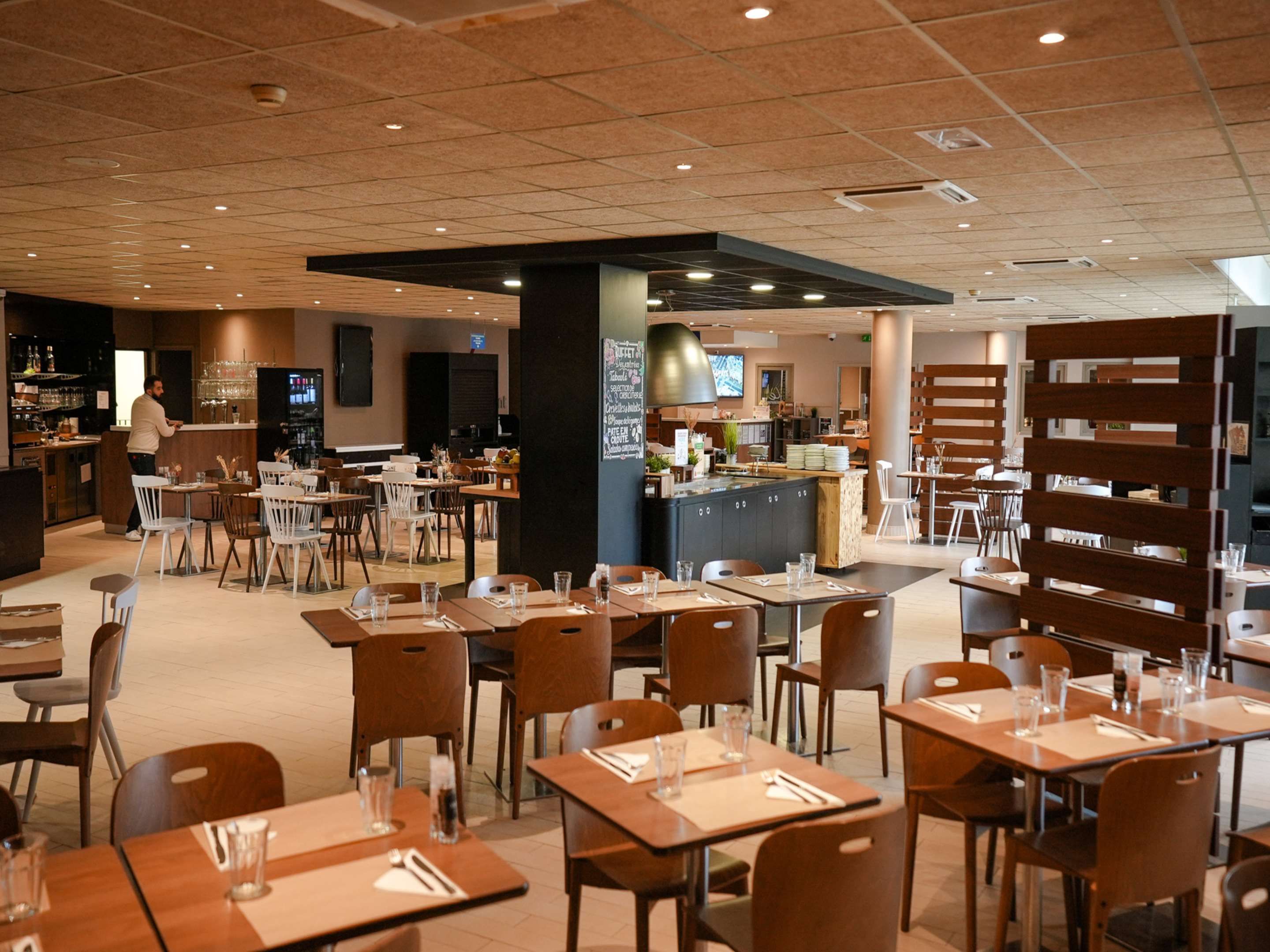 מסעדה תמונה