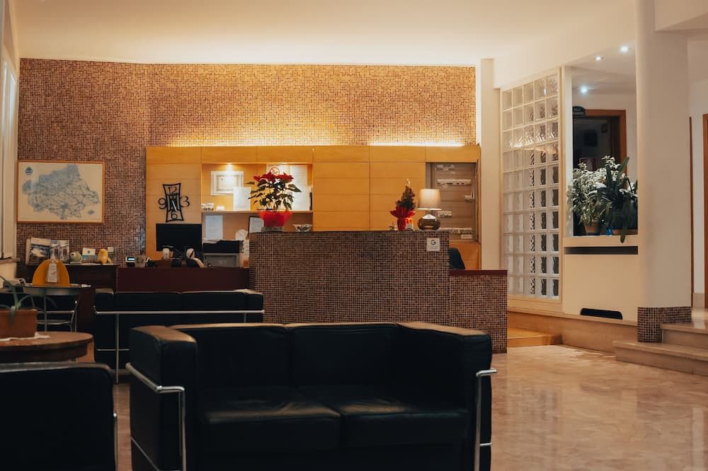 דלפק קבלה תמונה