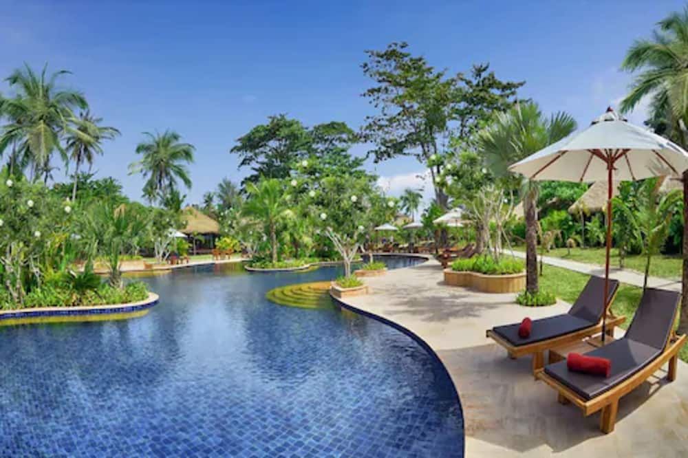 בריכה תמונה