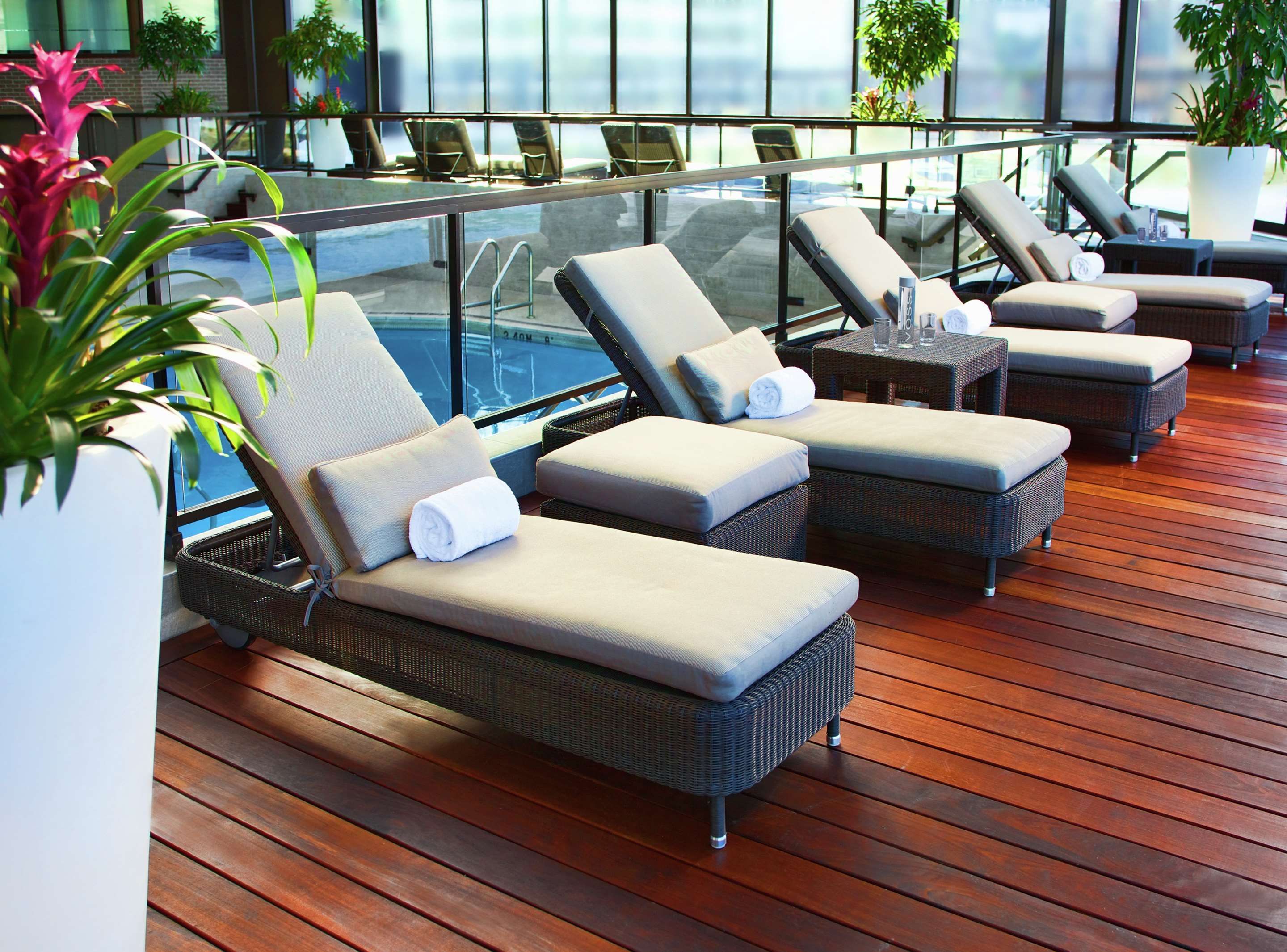 בריכה תמונה