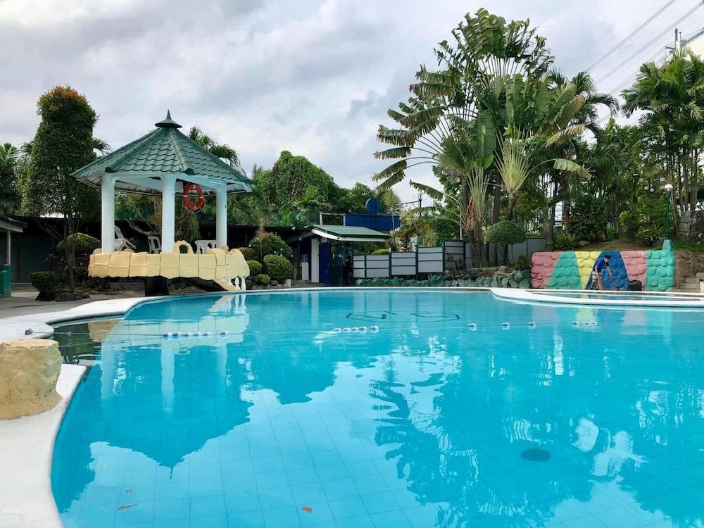 בריכה תמונה