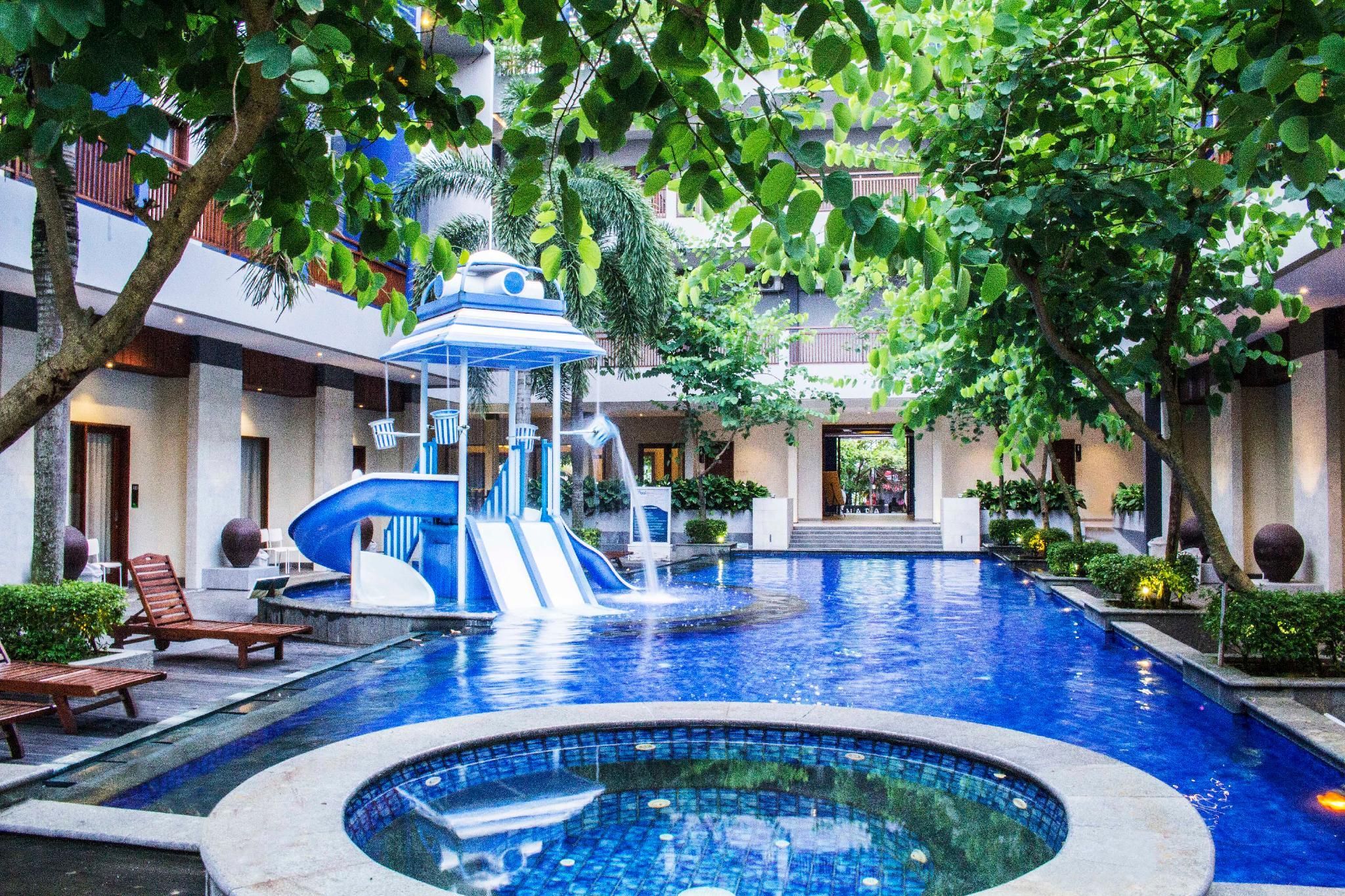 בריכה תמונה