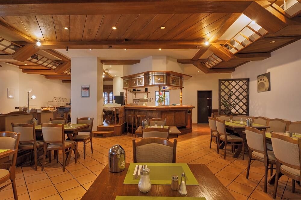 מסעדה תמונה