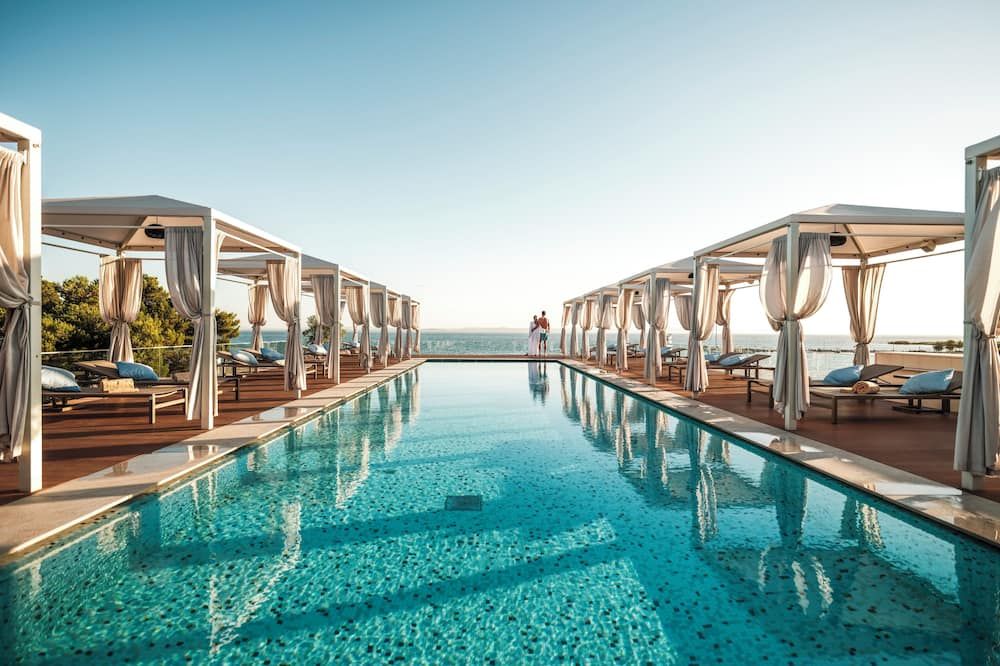 בריכה תמונה