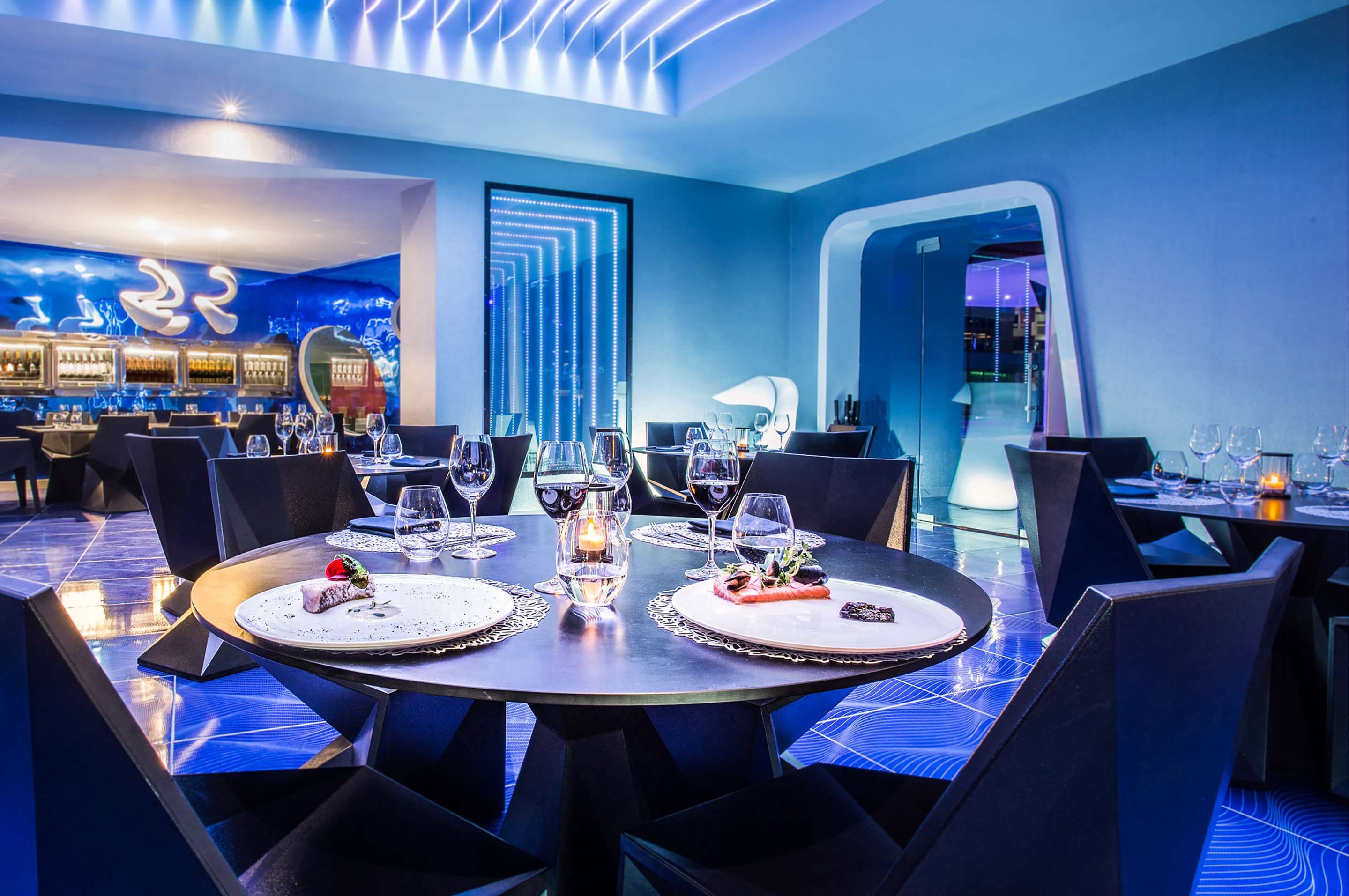 מסעדה תמונה