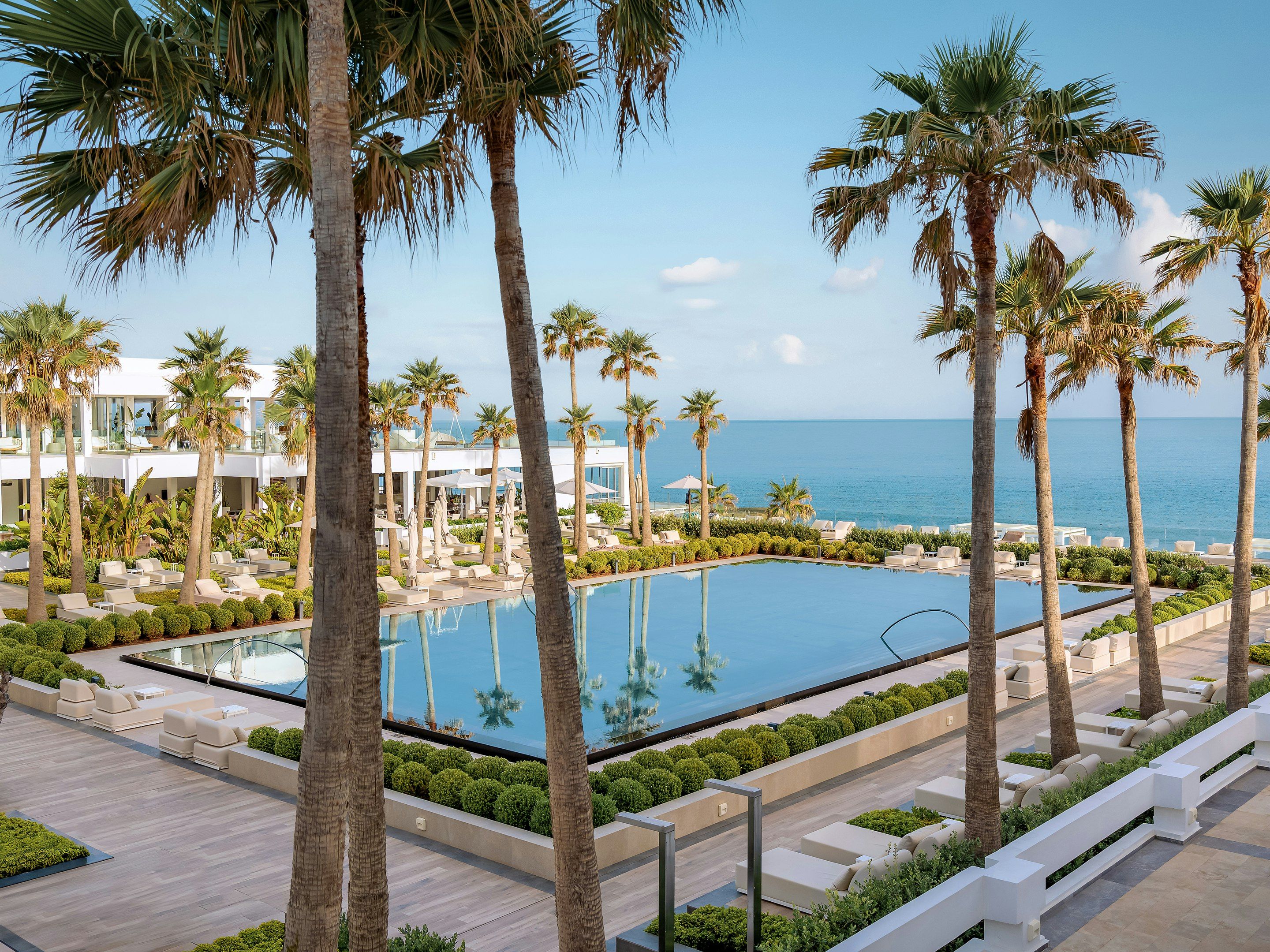 בריכה תמונה