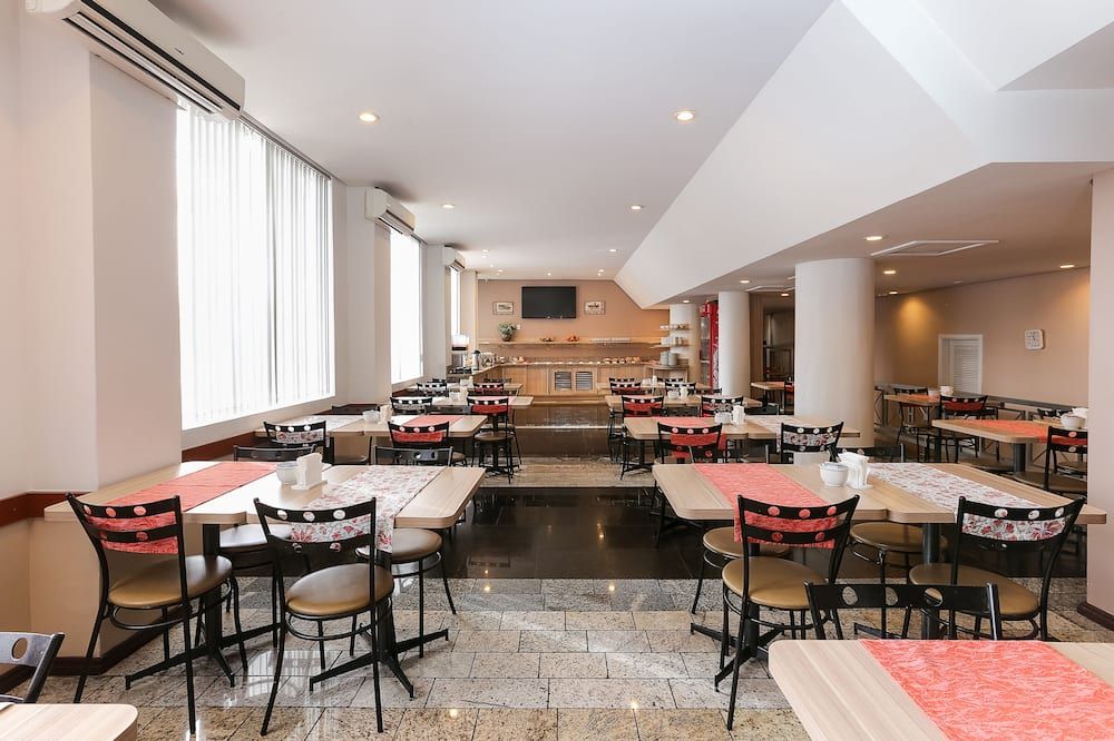 מסעדה תמונה