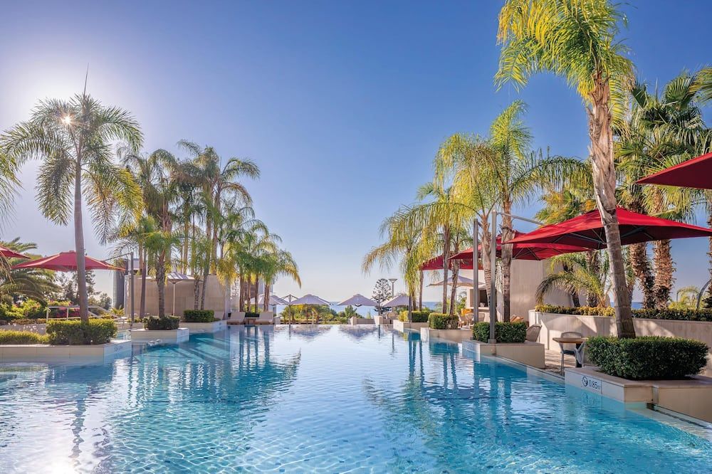 בריכה תמונה