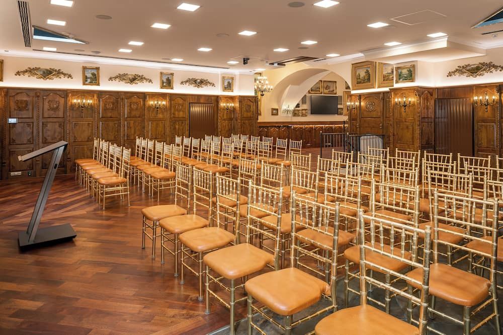 חדר ישיבות