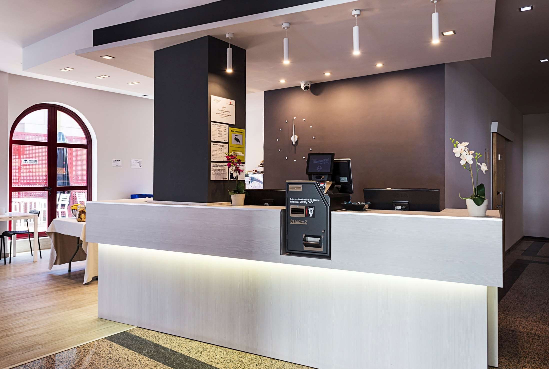 דלפק קבלה תמונה