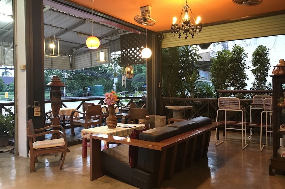 מסעדה תמונה