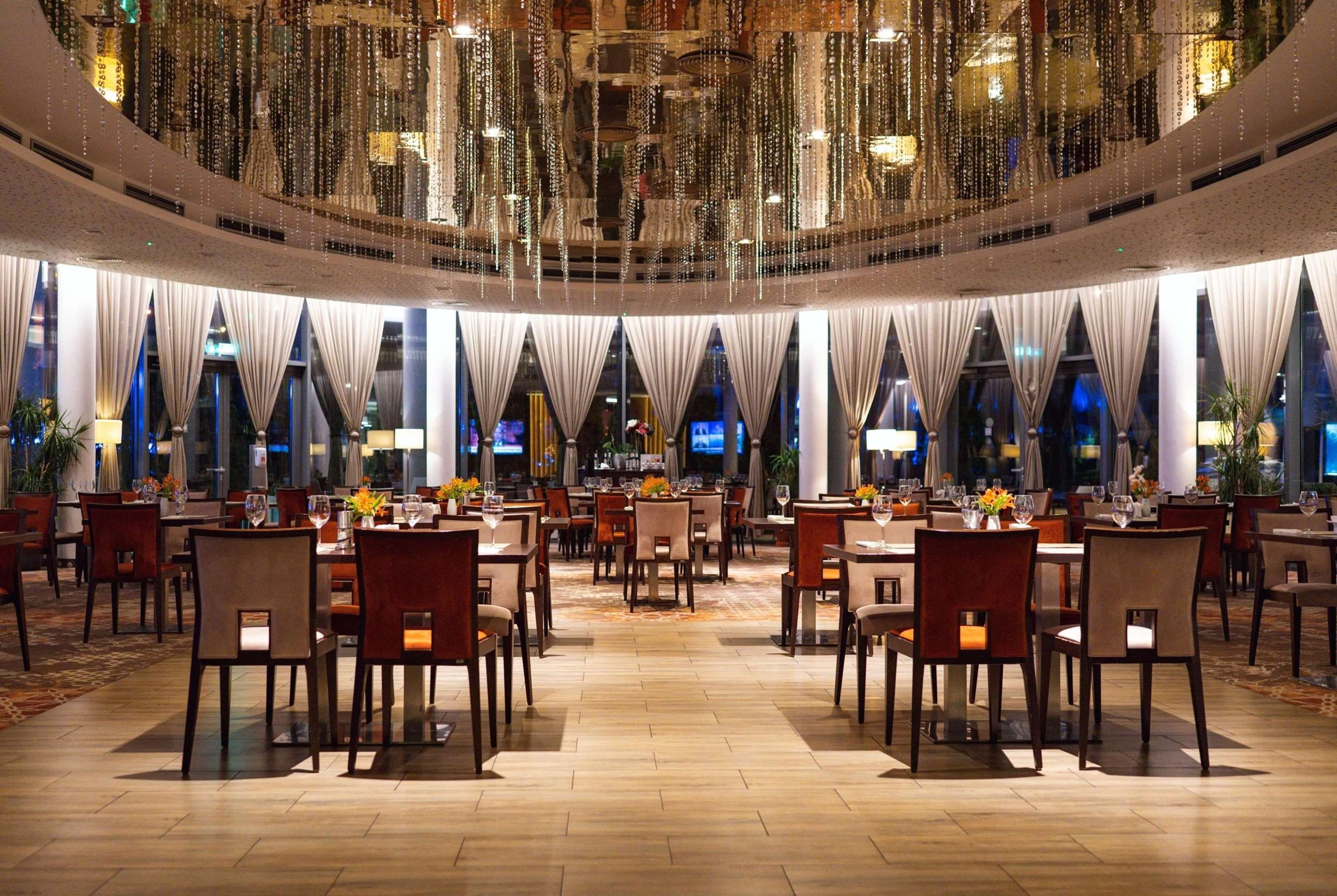 מסעדה תמונה