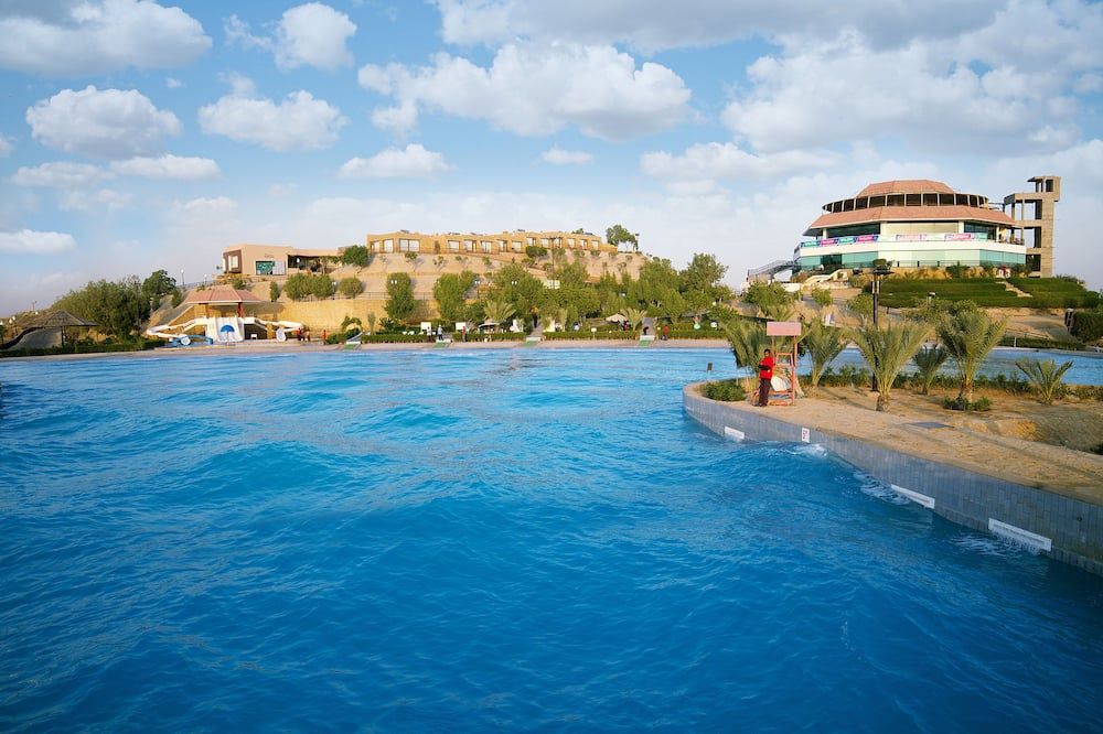 בריכה תמונה