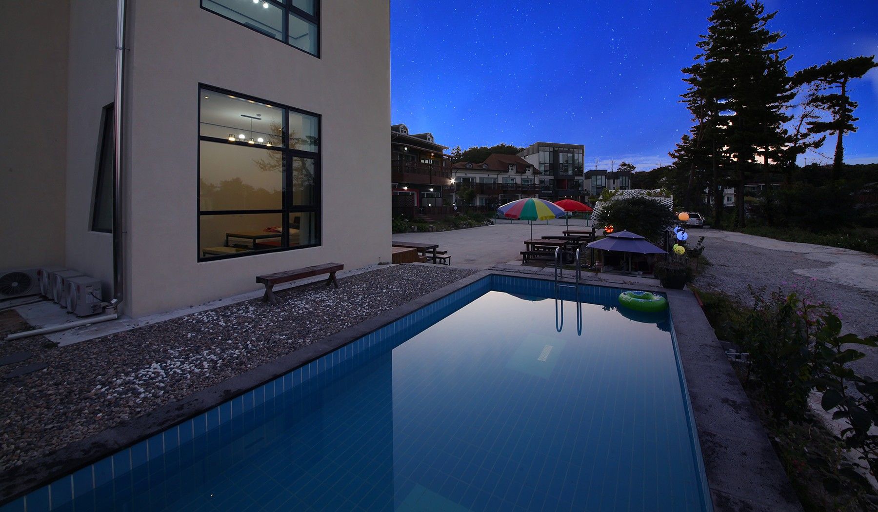 בריכה תמונה