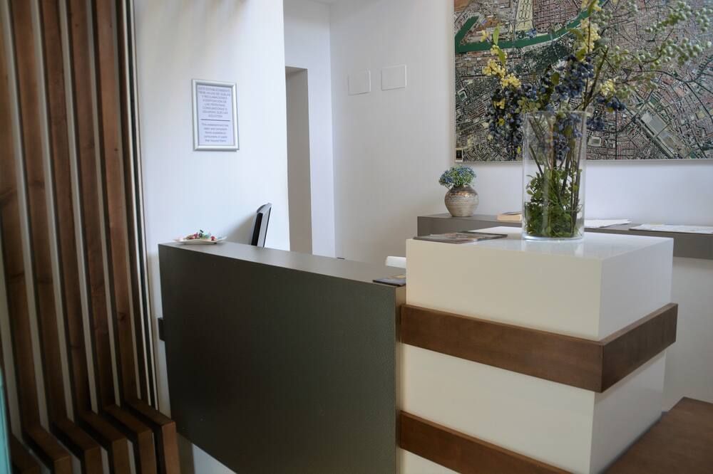 דלפק קבלה תמונה