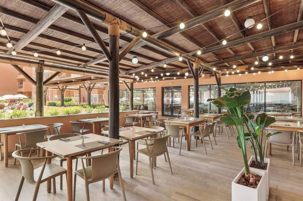 מסעדה תמונה