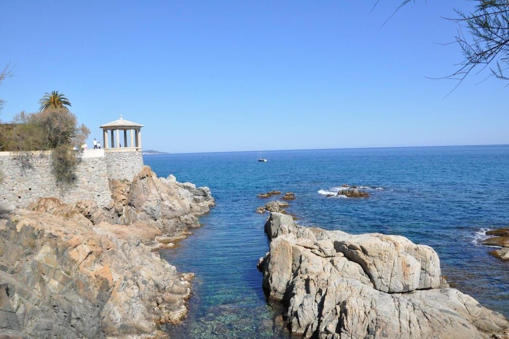 אחר