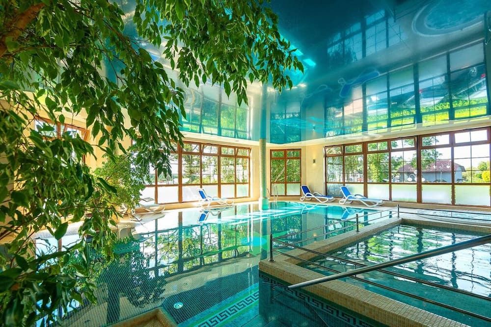 בריכה תמונה