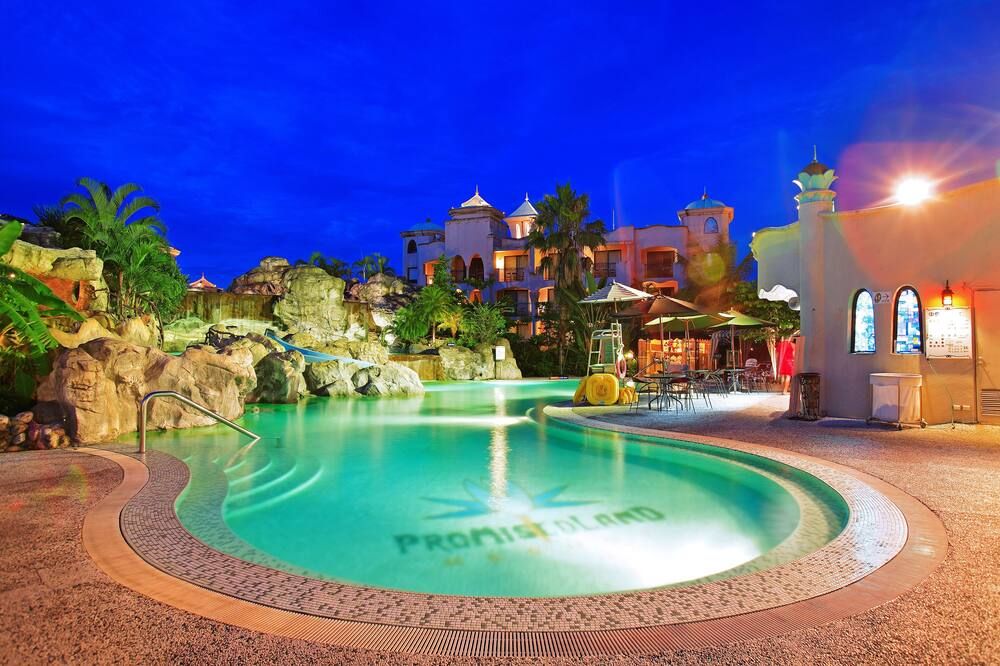 בריכה תמונה