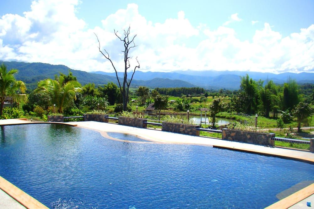 בריכה תמונה